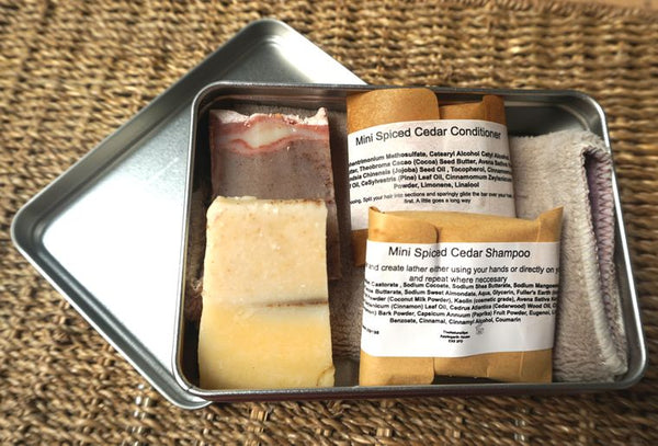 Wash kit in a tin -  Winter Spice